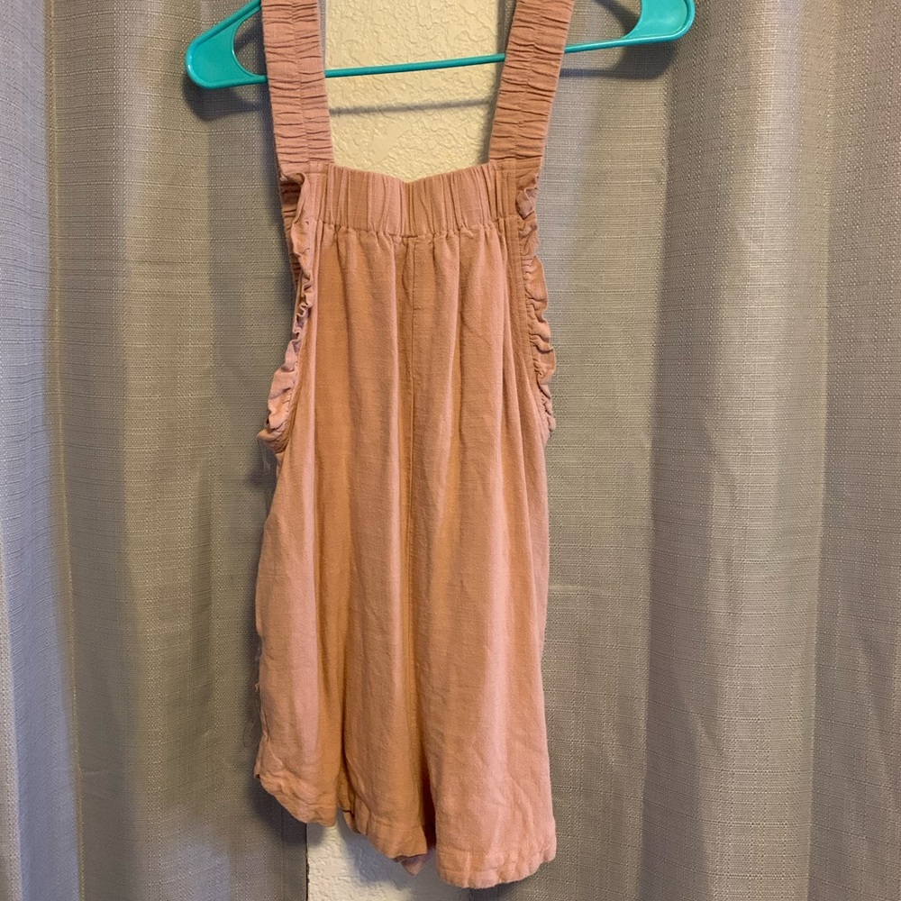 Pink Lily Ruffle Romper - Picture 2 of 5